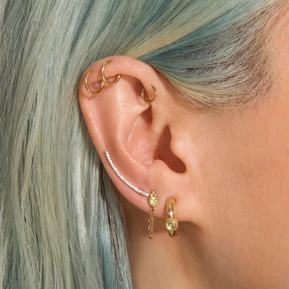 Stone And Strand Peridot Front To Back Chain Earring | 10K - Picture 3 of 12